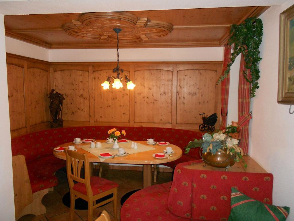 Aparthotel Alpenpark Kochel am See Zimmer foto